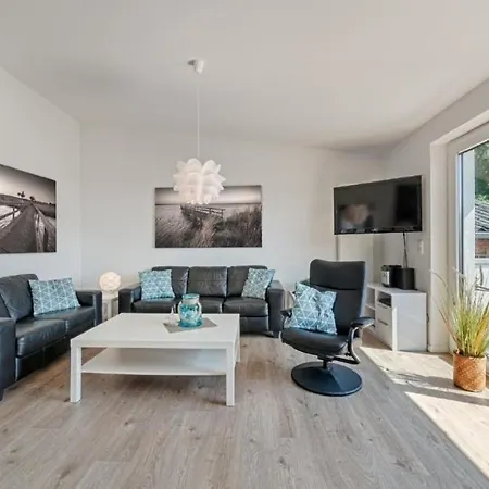 Komfort Ferienwohnung Mit Ostseefernblick In Meeschendorf Auf In Strandnahe Fur Max 5 Pers * Fehmarn